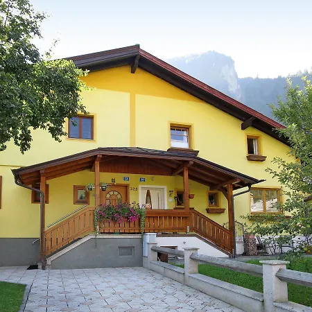 Haus Sonnberg 210w 펜션 카프룬